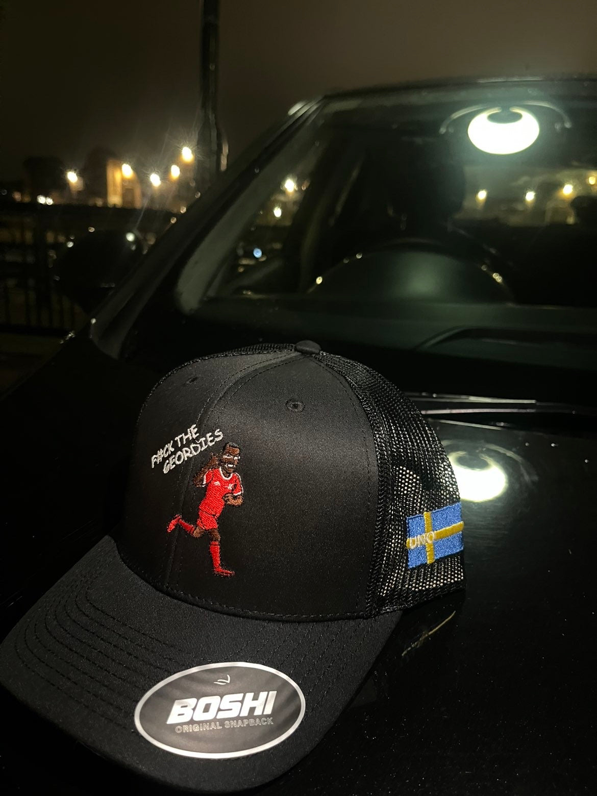 SWEDISH STRIKER (ISAK)