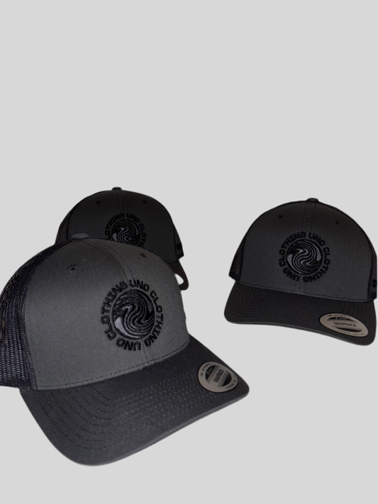 GREY + BLACK WORLD CAP (SIDE LOGO)